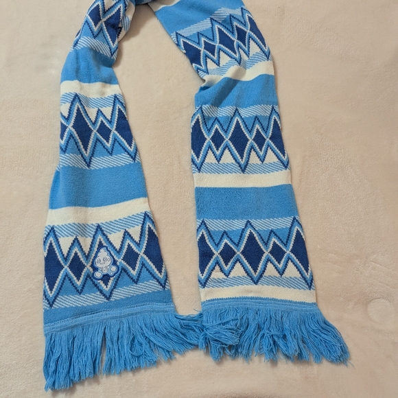 Pokemon Women's Scarf - Picture 2 of 8